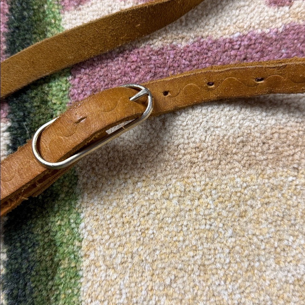 VINTAGE LEATHER BELT - Picture 2 of 4